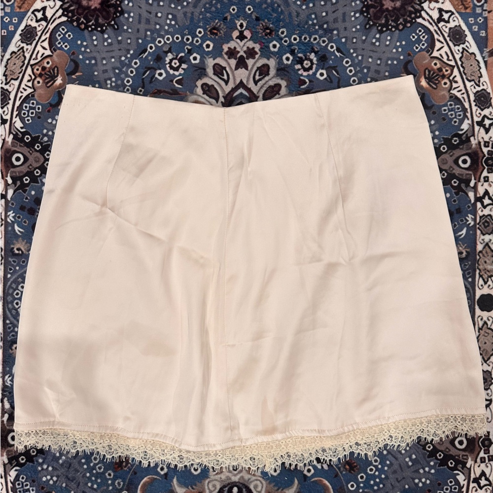 NWT Princess Polly Mavie Satin Skirt Medium 38 US 6 Champagne